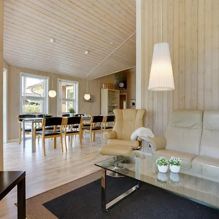 Ebbi - 36km From The Sea By Interhome